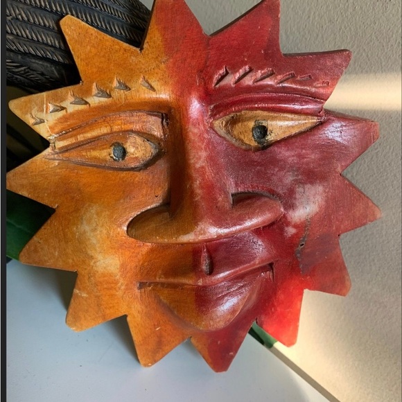 Vintage Wooden Sun Face - Picture 1 of 5